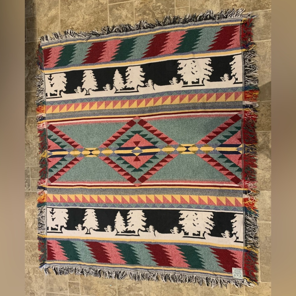 Vintage Crown Crafts Blanket Throw~56 x 49 Native‎